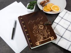 Книга для записей кулинарных рецептов в деревянной обложке “Recipe Book” 