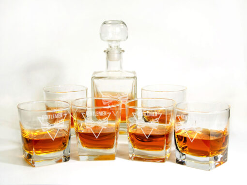 Комплект стеклянный для виски с гравировкой Gentlemen в подарок любимому мужчине