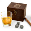 Комплект из стакана для виски с гравировкой и охлаждающих камней в деревянной коробке с надписью